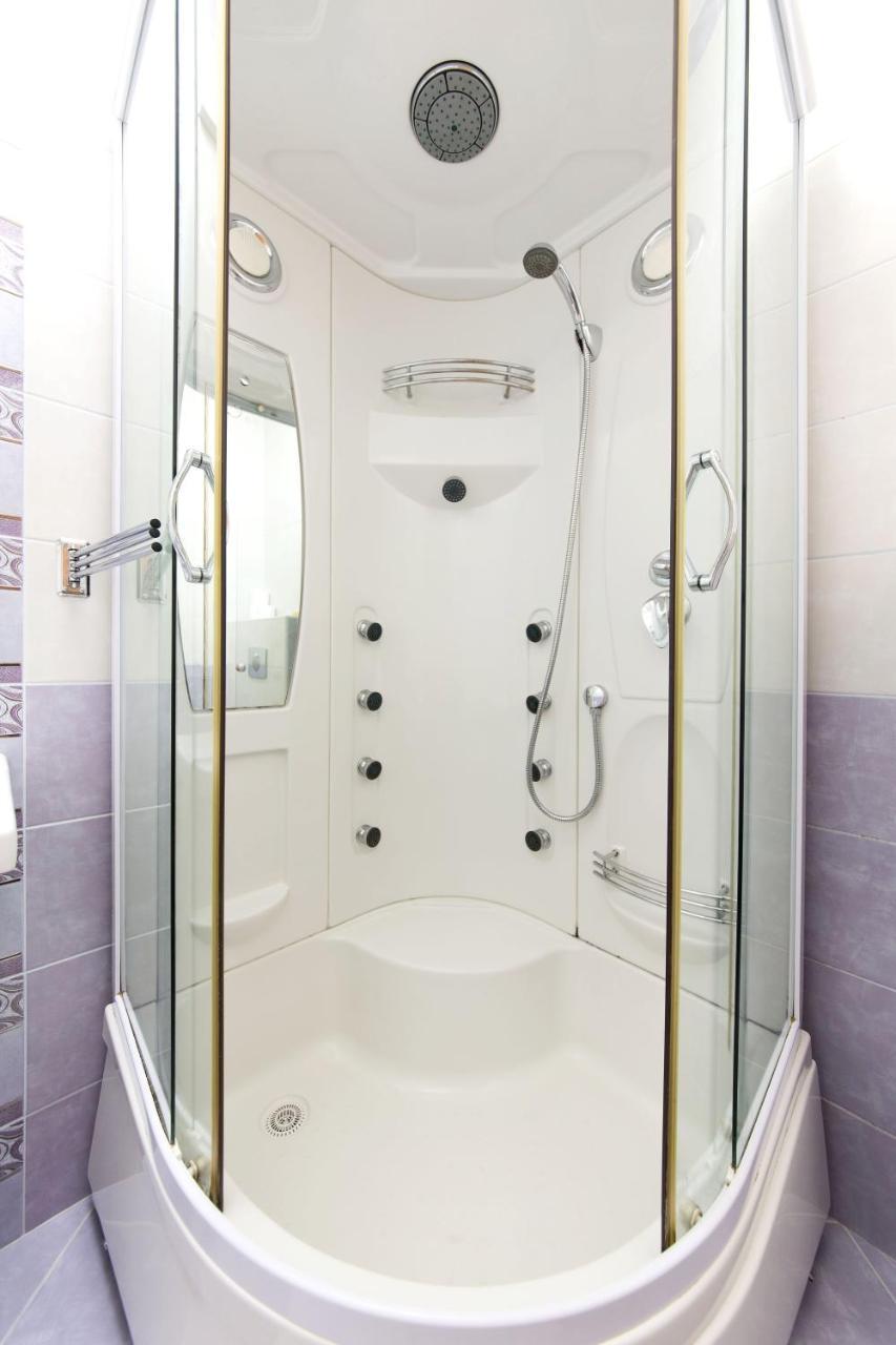 Apartments Lux Milano, Savina,Herceg-Novi ヘルツェグ・ノヴィ エクステリア 写真