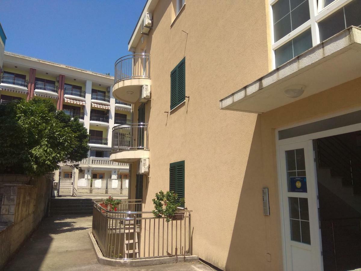 Apartments Lux Milano, Savina,Herceg-Novi ヘルツェグ・ノヴィ エクステリア 写真